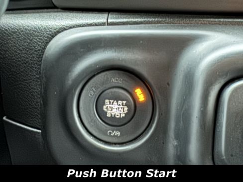 Used 2018 Jeep Wrangler Unlimited Sport S image 10