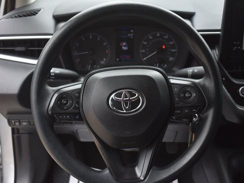 Used 2024 Toyota Corolla LE FWD image 17