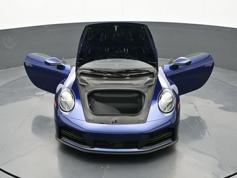 Certified 2025 Porsche 911 Carrera RWD image 23