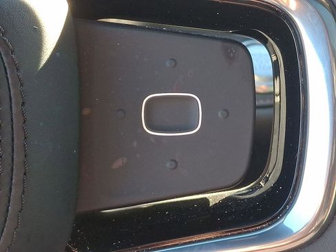 Used 2024 Lincoln Nautilus Reserve w/ Equipment Group 203A image 23