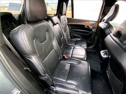 Used 2019 Volvo XC90 T6 Inscription w/ Luxury Package image 16