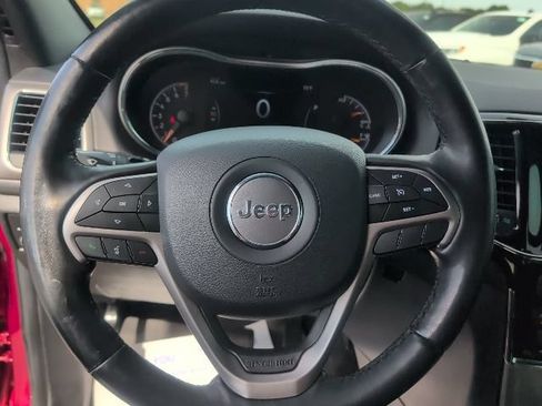 Used 2019 Jeep Grand Cherokee Altitude AWD/4WD image 19