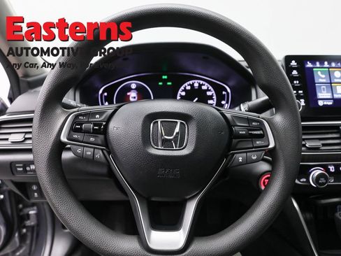 Used 2019 Honda Accord EX image 10