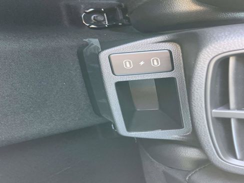 New 2026 Kia Seltos S image 13