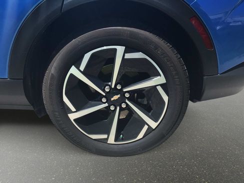 Used 2025 Chevrolet Equinox EV LT FWD image 7