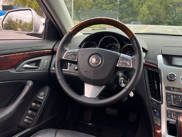 Used 2012 Cadillac CTS Luxury RWD image 16