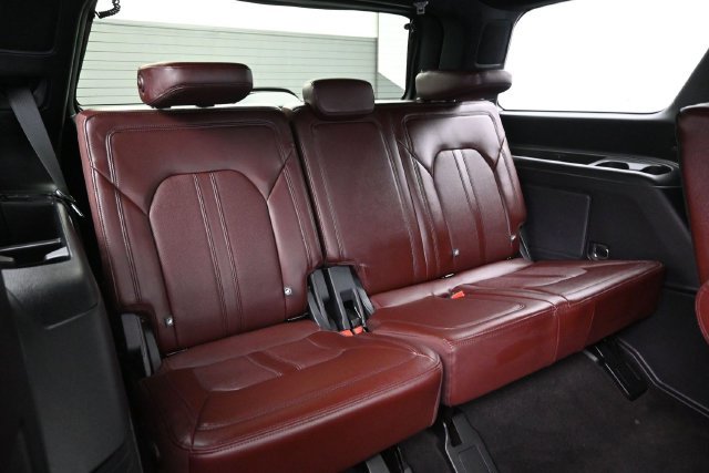 Used 2023 Ford Expedition Limited AWD/4WD image 15