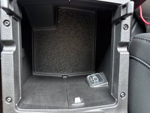 Used 2025 Jeep Gladiator Sport AWD/4WD image 35