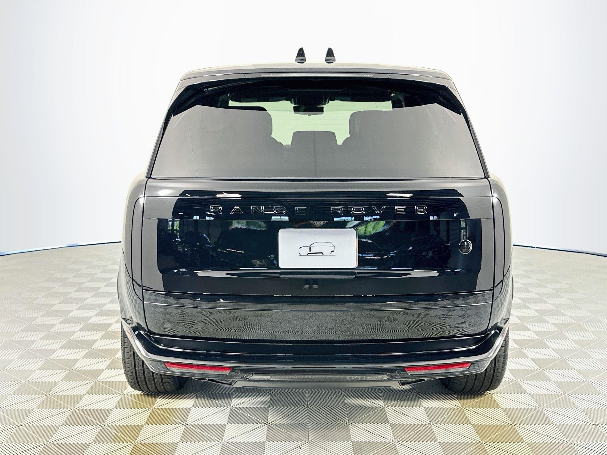 New 2026 Land Rover Range Rover SV AWD/4WD image 6