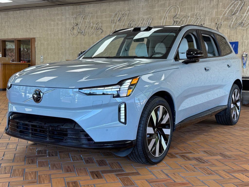 Used 2025 Volvo EX90 Ultra AWD/4WD image 5