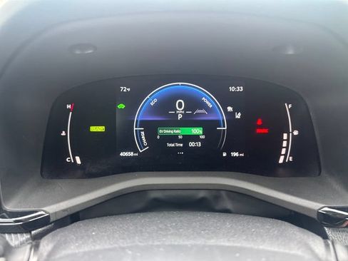 Used 2025 Toyota Camry SE FWD image 19