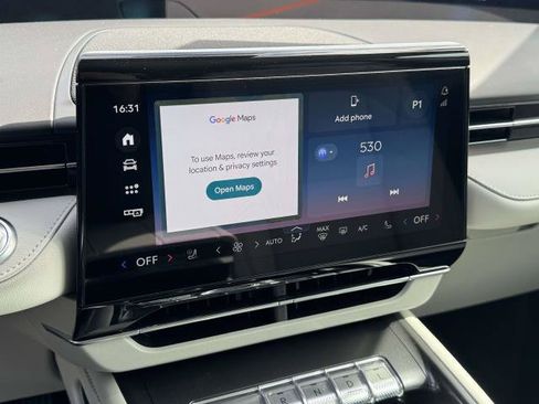 New 2026 Lincoln Nautilus Premier AWD/4WD image 38
