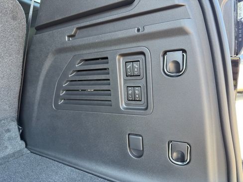 New 2026 Chevrolet Traverse RS image 34