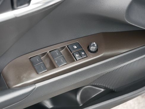 Used 2022 Toyota Camry SE w/ Convenience Package image 19