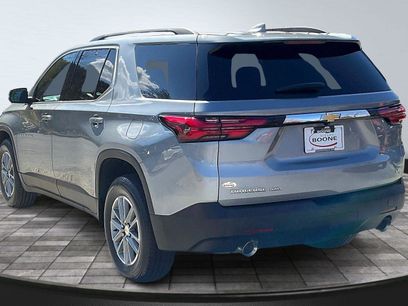 Used 2023 Chevrolet Traverse LT