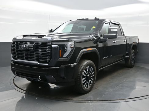 Used 2024 GMC Sierra 2500 Denali Ultimate AWD/4WD image 2