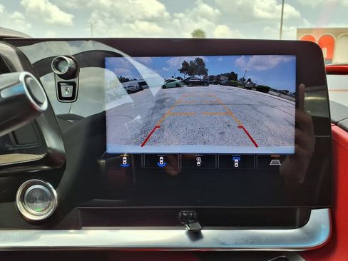 Used 2021 Chevrolet Corvette Stingray Preferred Cpe w/ 2LT RWD image 26