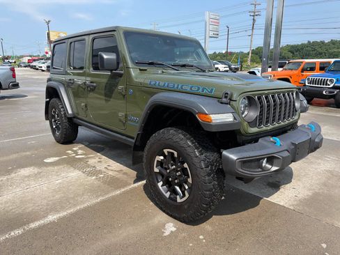 Used 2024 Jeep Wrangler Unlimited Rubicon 4xe w/ Technology Group AWD/4WD image 1