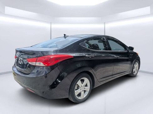 Used 2013 Hyundai Elantra GLS w/ Preferred Pkg FWD image 3