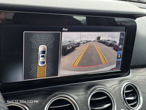 Used 2017 Mercedes-Benz E 300 image 21