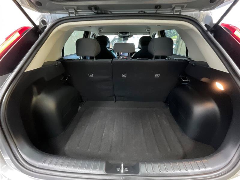 Used 2025 Kia Niro LX FWD image 25