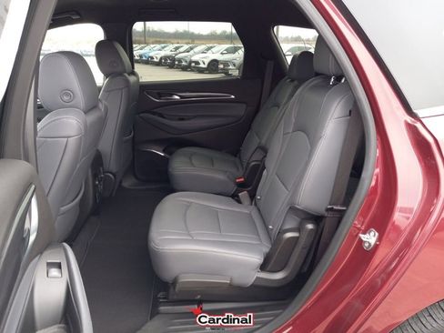 Used 2024 Buick Enclave Premium image 24