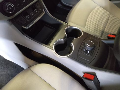 Used 2020 GMC Terrain SLE FWD image 26