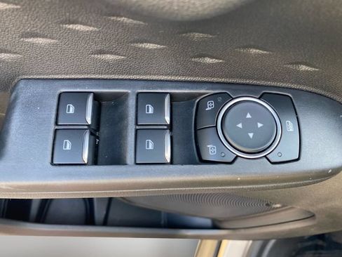 Used 2020 Ford Escape SEL FWD image 17