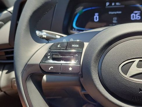 New 2026 Hyundai Elantra SEL Sport FWD image 7