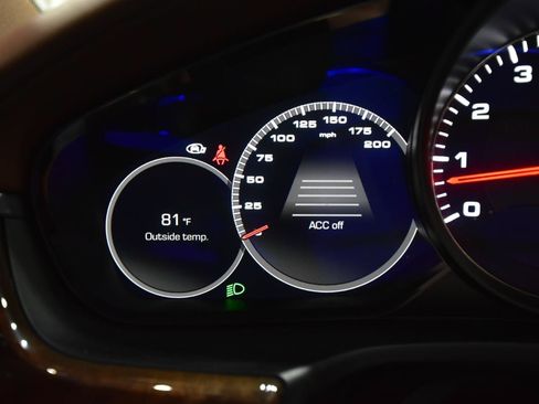 Used 2018 Porsche Panamera 4S AWD/4WD image 20