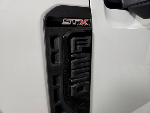 Used 2023 Ford F250 XL w/ STX Appearance Package image 29