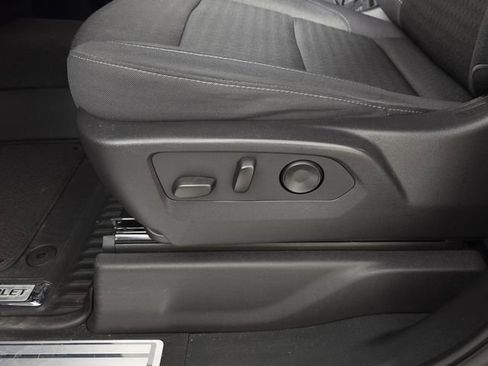 Used 2024 Chevrolet Silverado 1500 LT image 21