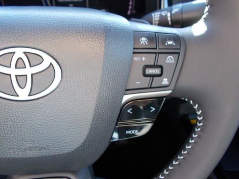 Certified 2026 Toyota Camry SE w/ Convenience Package image 20