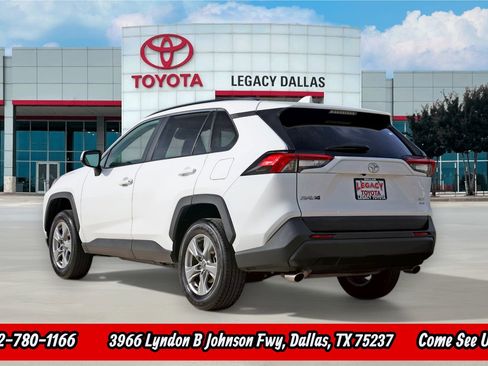 Used 2024 Toyota RAV4 XLE w/ Weather Package image 8