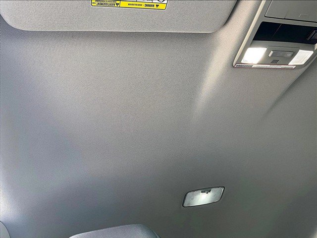 Used 2021 Toyota Tacoma SR5 RWD image 17