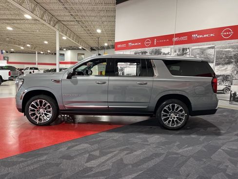 New 2026 GMC Yukon XL Denali w/ Sun & Power Step Package AWD/4WD image 6