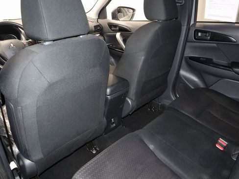 Used 2023 Mitsubishi Eclipse Cross LE image 21