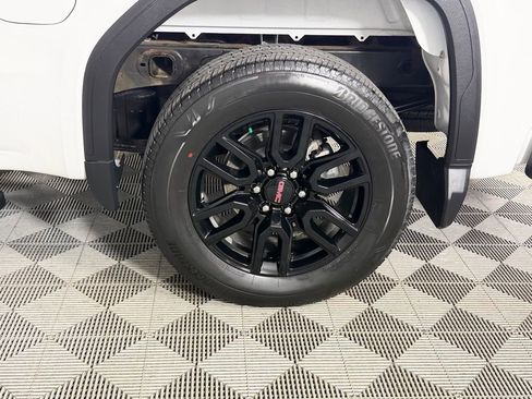 Used 2024 GMC Sierra 1500 Elevation w/ Max Trailering Package AWD/4WD image 13