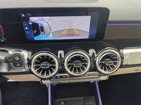 New 2026 Mercedes-Benz GLB 250 image 16