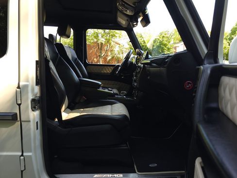 Used 2016 Mercedes-Benz G 63 AMG 4MATIC image 23