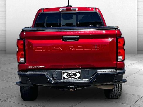 Used 2023 Chevrolet Colorado Z71 w/ Z71 Convenience Package 2 AWD/4WD image 3
