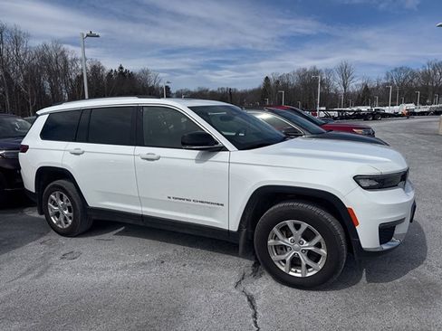 Used 2023 Jeep Grand Cherokee L Limited w/ MOPAR Finishing Package image 19