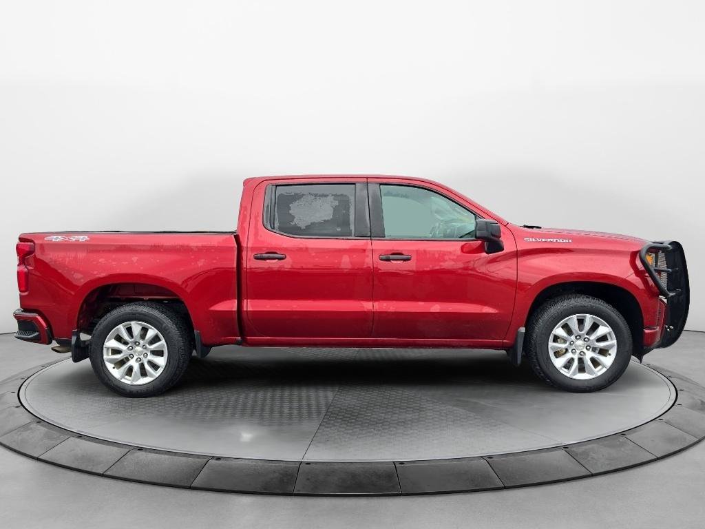 Used 2022 Chevrolet Silverado 1500 Custom w/ Safety Confidence Package AWD/4WD image 7