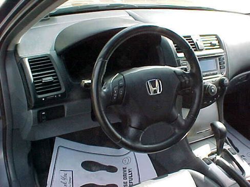 Used 2007 Honda Accord EX-L image 17