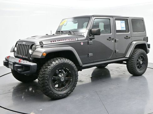 Used 2016 Jeep Wrangler Unlimited Rubicon image 3