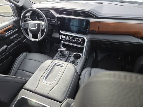 Used 2022 GMC Sierra 1500 Denali w/ Denali Reserve Package image 19