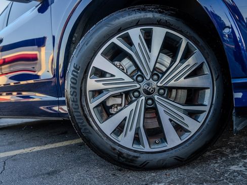 Used 2023 Audi Q4 e-tron Premium Plus w/ Premium Plus image 31