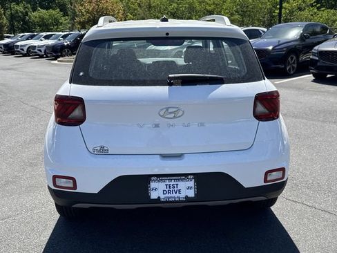 New 2026 Hyundai Venue SEL FWD image 7