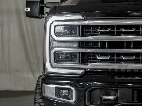 Used 2023 Ford F350 Platinum AWD/4WD image 42