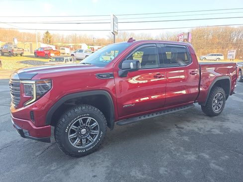 Used 2024 GMC Sierra 1500 AT4 w/ Technology Package image 32